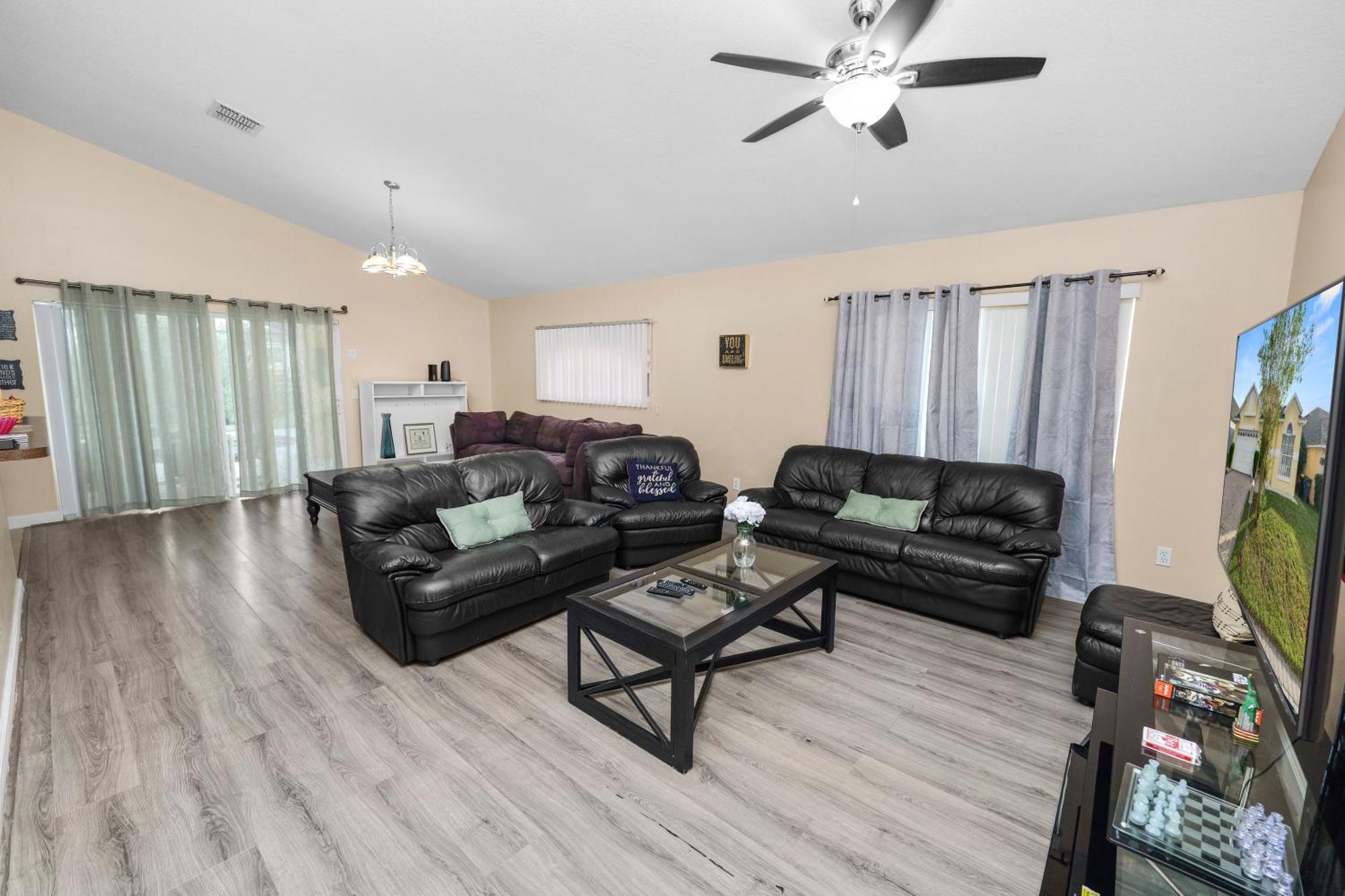 Near - Private Pool, Bbq & Hot Tub