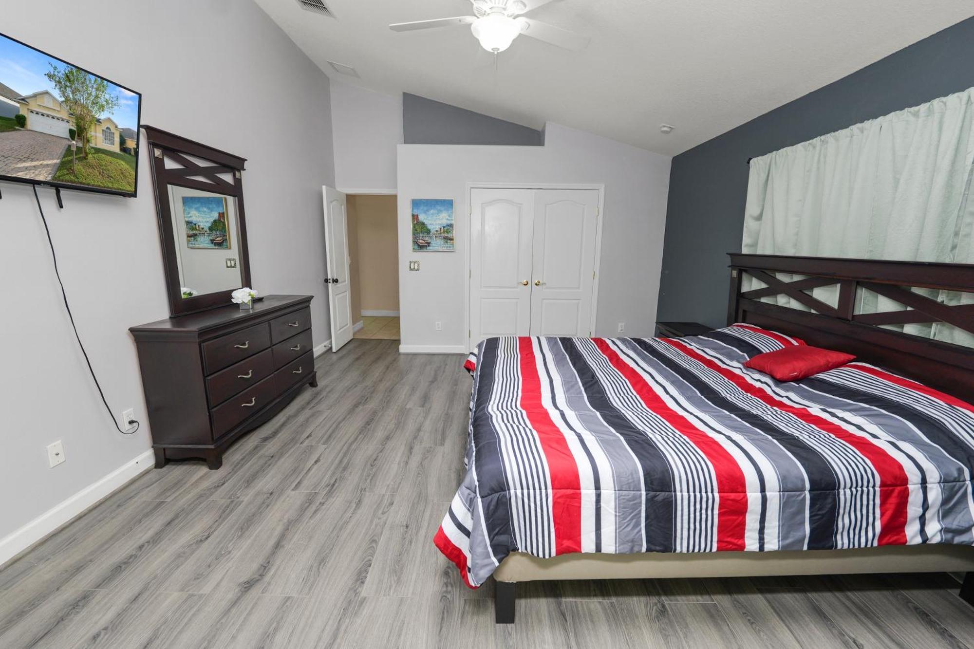 Near - Private Pool, Bbq & Hot Tub Hébergement de vacances *