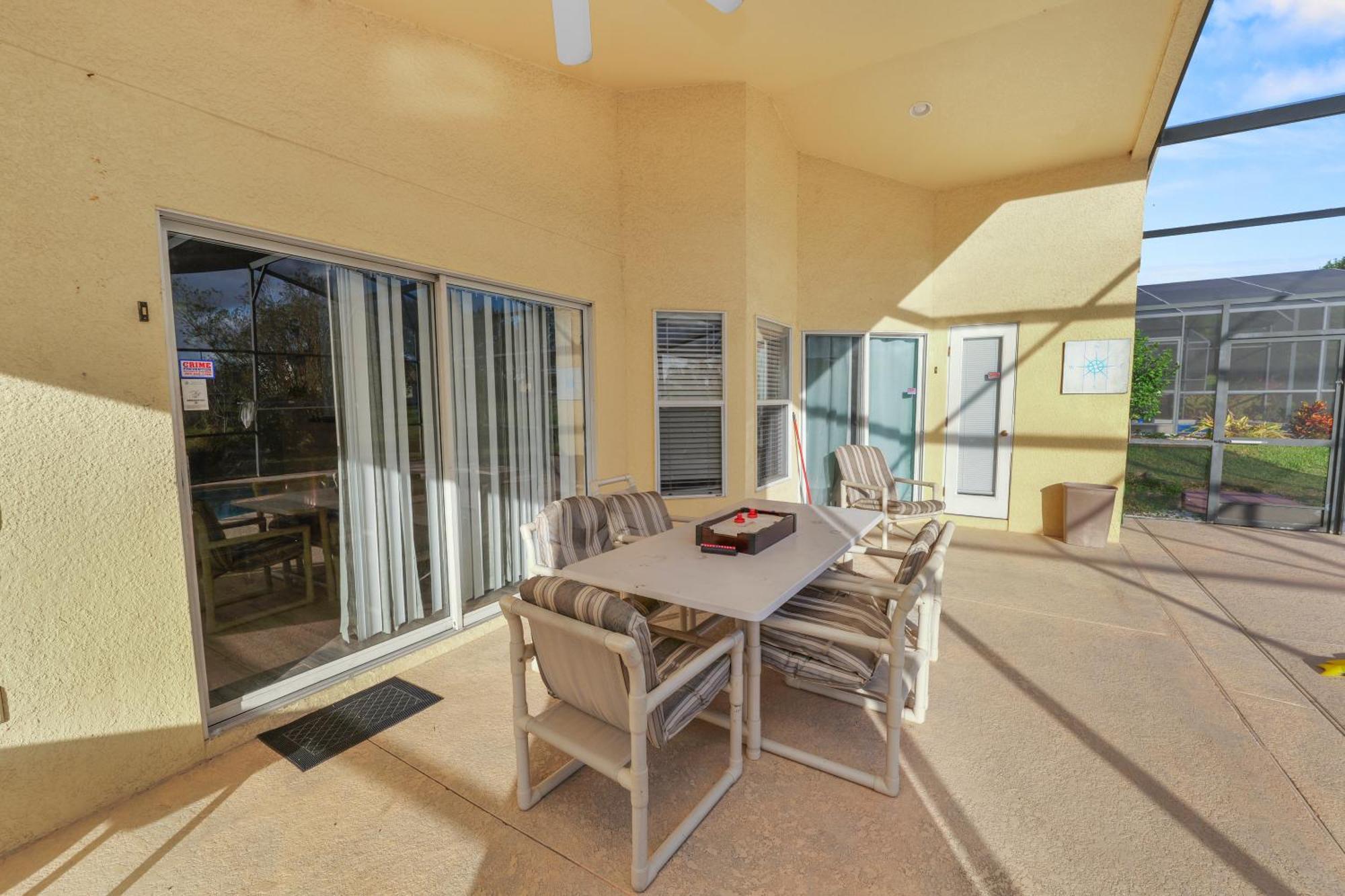 Near - Private Pool, Bbq & Hot Tub Hébergement de vacances